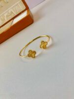 Bangle 01