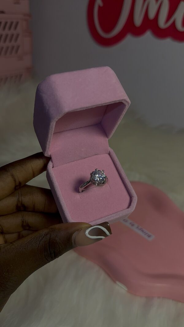 Ring 01